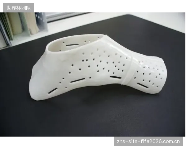 未来三年，基于生物相容性材料的3D打印技术，将彻底改写专业运动护具的医疗级标准与定制流程
